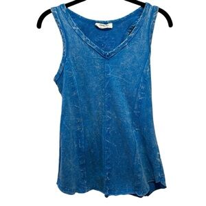 Zenana Outfitters Blue V-Neck Mineral Washed Tank Top NWOT Size S